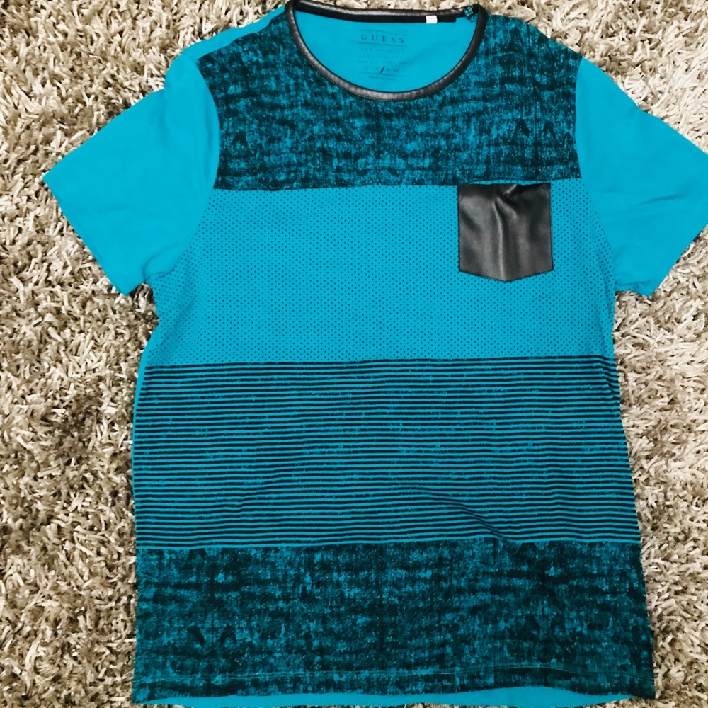 Guess T-shirt